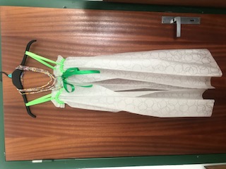 Dielo Šaty z odpadu